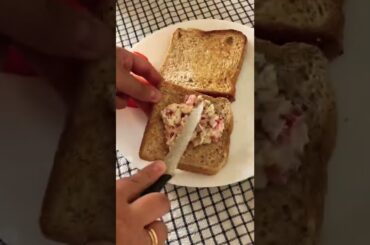 Fast and Easy Healthy Breakfast #shorts