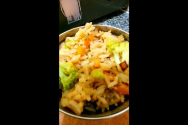#shorts Kids Lunch box day 6 | Veg Fried Rice #tasty #youtubeshorts #lunchboxideas#ashortaday