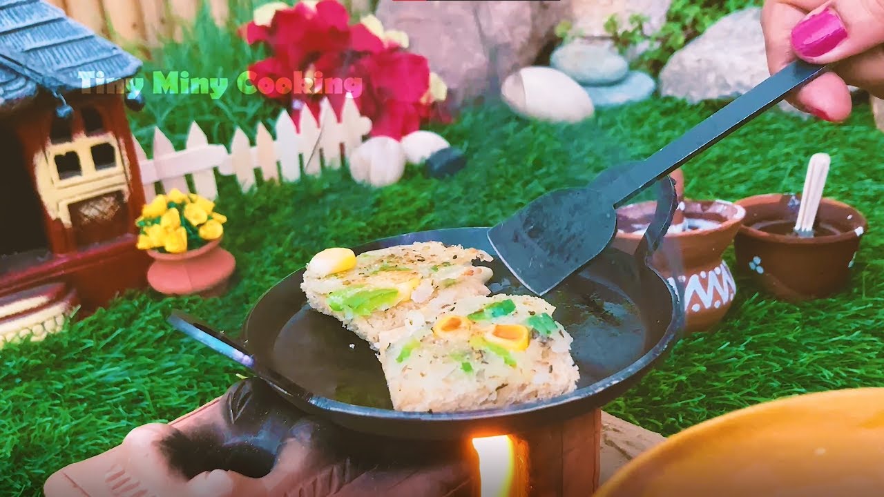 QUICK HEALTHY BREAD PIZZA | 5 MIN SNACKS | NO CHEESE |BARBIE DAILY ROUTINE #barbie #miniaturecooking QUICK HEALTHY BREAD PIZZA | 5 MIN SNACKS | NO CHEESE |BARBIE DAILY ROUTINE #barbie #miniaturecooking