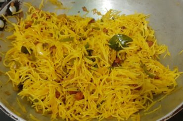 Simple And Healthy Breakfast Recipe | Vermicelli Recipe | Semiya Upma Recipe @Kanika Rawat