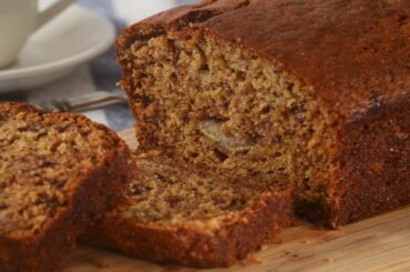 Low Fat Banana Bread Recipe Demonstration - Joyofbaking.com