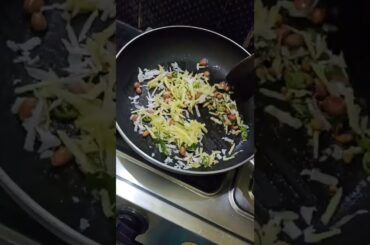 Unique breakfast//raw mango poha//healthy breakfast recipe#shorts #youtubrshorts #SRICOLLECTIONS@