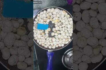 crunchy chatpate makhana Recipe || healthy snack #shortsfeed #youtubeshort #short #shortvideo