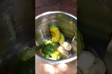 Avocado Smoothie with coconut milk || Healthy breakfast drink