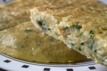 Fluffy Potato Breakfast recipe / Healthy Breakfast with basic ingredients / Fluffy potato omelette