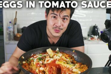 Shakshuka Eggs Recipe (Eggs in Tomato Sauce Best Breakfast)