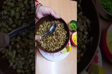 Moong Sprouts chat|| healthy sprouts recipe|| sprouts||  healthy snacks recipe|| #shorts #ytshorts