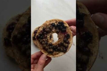 Quick & Easy Peanut Butter Blueberry Bagel (Healthy Vegan Breakfast Recipes) #shorts #recipes