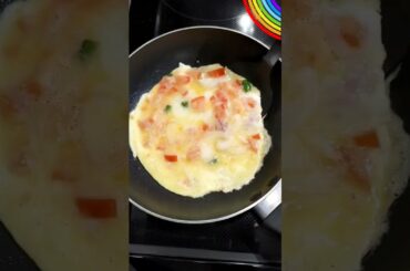 OMELETTE, BREAKFAST RECIPE, HEALTHY BREAKFAST, OMELETTE RECIPE, EGG RECIPE, EGG OMELETTE#shorts