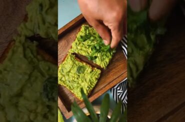 Up for some Healthy Avacado Toasts? Breakfast Recipes |savvys_food_stories |#shorts #