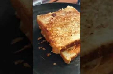 #shorts Double chiz veg bread sandwich #youtuber #deliciousfood #healthy #youtubeshorts #youtubefeed