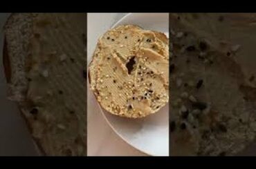 Vegan Hummus Bagel (Easy & Healthy Breakfast Ideas) #shorts #bagel #breakfast #vegan #healthy