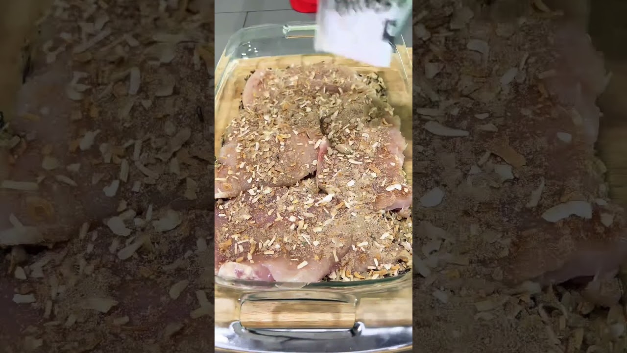 No Peek Chicken is an easy healthy dinner option. 7 personal points on WW Weight watchers No Peek Chicken is an easy healthy dinner option. 7 personal points on WW Weight watchers