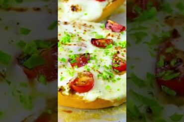 Pesto Chicken Stuffed Spaghetti Squash || Easy Recipe || Healthy Recipes #shorts