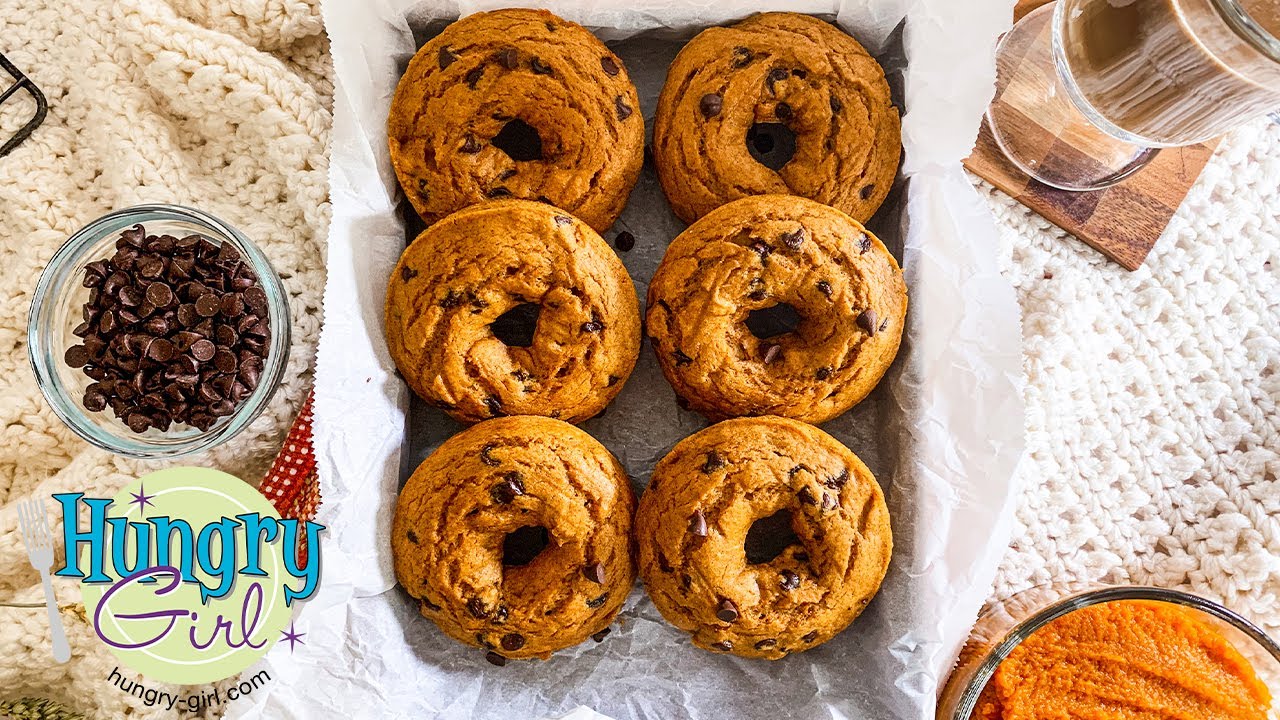 How to Make Hungry Girl’s Pumpkin Chocolate Chip Donuts (Speedy Recipe Demo) // #shorts How to Make Hungry Girl’s Pumpkin Chocolate Chip Donuts (Speedy Recipe Demo) // #shorts