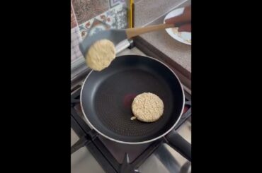 Oat Meal Healthy Breakfast #shortrecipe #shortvideo #healthyrecipes #oatmeal #breakfastrecipes