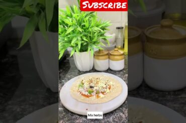 Roj roj pizza khane ka kre man to banaye ye healthy wala pizza paratha or maje se khao#shorts#food