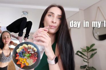 DAY IN THE LIFE || summer days, HEALTH focused, healthy pumpkin bread, productive & cozy day with me