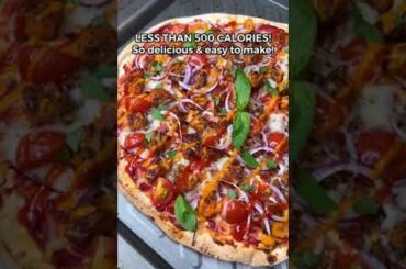 Healthy Low Calorie Cheesy Chicken Pizza! 484 calories with 55g of protein for entire pizza #shorts