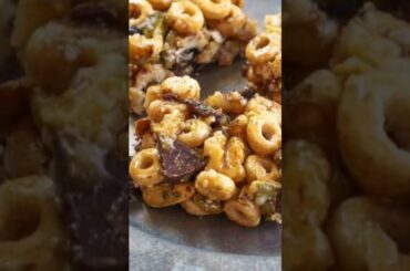 This Healthy Snack Bar Recipe is a delicious no-guilt way to help you succeed in maintaining a ...