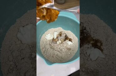 Healthy Pumpkin Scones | Find recipes on my Instagram & website www.cookingkatielady.com