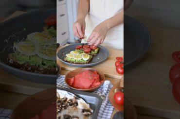 Preparing Healthy Sandwiches #satisfying #shorts