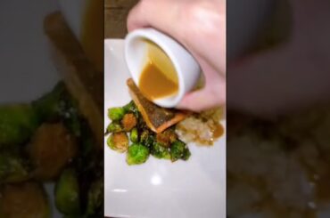 #miso #salmon #healthy #dinner #dinnerideas #teriyaki #cauliflowerrice #brussels