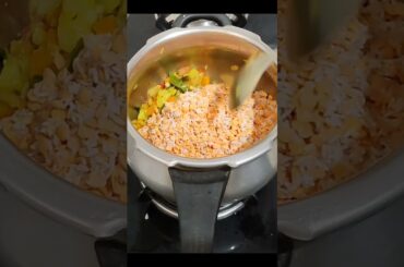 masoor dal khichdi for healthy weight loss|masoor dal khichdi in telugu| khichdi @Ishani Vlogs
