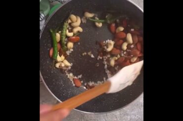 Healthy Makhana Chaat..Diet makhana. Loose wight with this healthy low calorie snack.