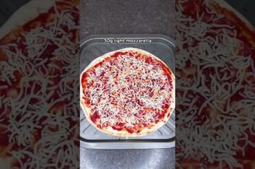 HealthyCheesy Chicken Pizza! 484 calories with 55g of protein #highprotein  #food #shorts #trending