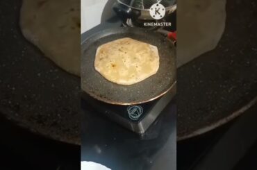 Healthy lunch (cheese/Veg Paratha)#shorts