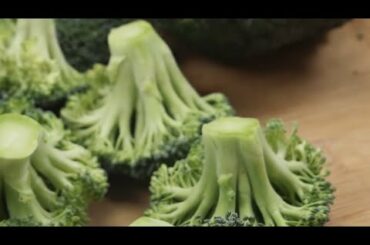 Don't eat bread! Healthy, nutritious and ready breakfast in less than 10 minutes!