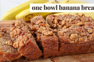 One Bowl Vegan Banana Bread (Super Moist & Fluffy!)