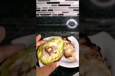 midnight snack with Cartia#healthy #shorts #transitions #food #foodie #easyrecipes #avocado #yummy