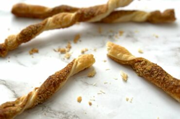 Easy Parmesan Peppercorn Cheese Straw Recipe - Great Party Snack!