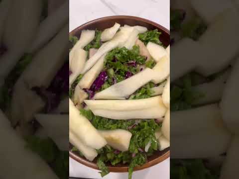 5 MINUTE SIMPLE KALE SALAD (vegan, gluten free, low sugar) #recipe #cooking #healthy #shorts 5 MINUTE SIMPLE KALE SALAD (vegan, gluten free, low sugar) #recipe #cooking #healthy #shorts