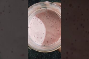 Strawberry Banana Smoothie | Smoothie Recipe | Healthy Recipes #shorts #youtube shorts