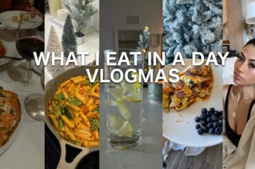 WHAT I EAT IN A DAY | healthy gut friendly meals, getting new iPhone, workout routine VLOGMAS DAY 7