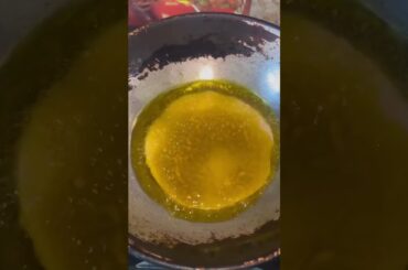 Poori with aloo gobhi | lunch | tasty and yummy crispy poori #shorts #youtubeshorts #puri #lunch