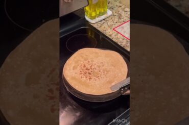 Roti/chapati in action #wholewheat #roti #tortilla