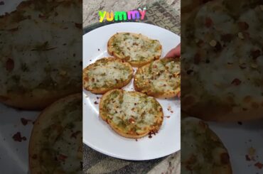 Easy Cheesy Bread Recipe | Quick Snack Recipe | Kids Special | Rasoi Lifestyle #shorts