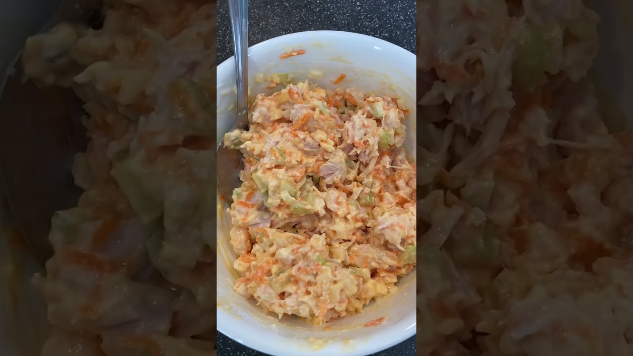 Healthy low calorie chicken salad recipe! Recipe below. Healthy low calorie chicken salad recipe! Recipe below.