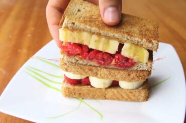 Healthy Peanut Butter and Banana Raspberry Sandwich Recipe