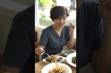 Instant Pot Cacio e Pepe Spaghetti Squash Dinner | Eat this