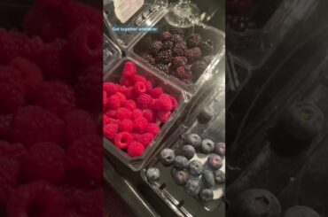 #healthy snacking #recipe  #lowcarb parfait. it’s just 8 oz I won’t overdo it. #itssogood