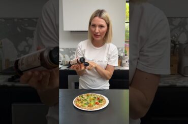 How a Dietitian Turns a Frozen Pizza into a Healthy Meal