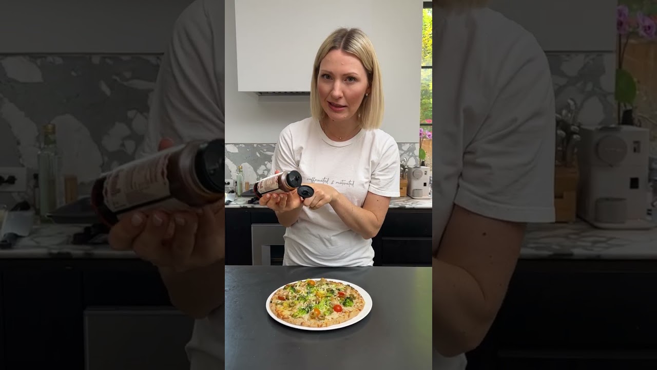 How a Dietitian Turns a Frozen Pizza into a Healthy Meal How a Dietitian Turns a Frozen Pizza into a Healthy Meal