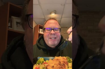 A Low Calorie HEART HEALTHY LUNCH - AIR FRIED CATFISH OVER SAUTEED BROCCOLI IN GARLIC SAUCE