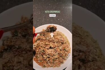 Keto Crispy Bread: A Low-Carb, Healthy and Delicious Cracker Recipe #ketogen #healthy #bread