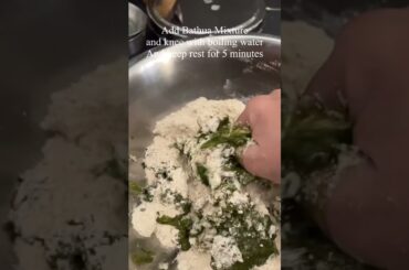 Bathua Paratha | Winter healthy breakfast recipe | #shorts  #reels #food  #cooking  #bathuakaparatha